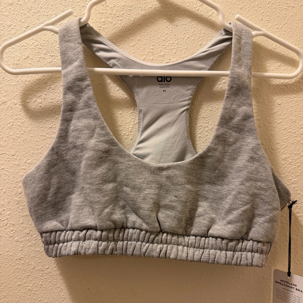 ALO Yoga Accolade Sweatshirt Bra Size M
